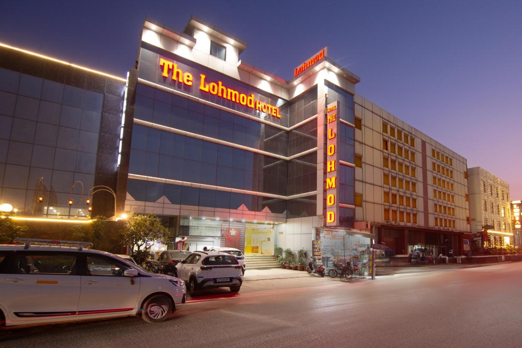 Hotel Lohmod At National Highway 8 - Free Airport Transffer New Delhi Eksteriør billede