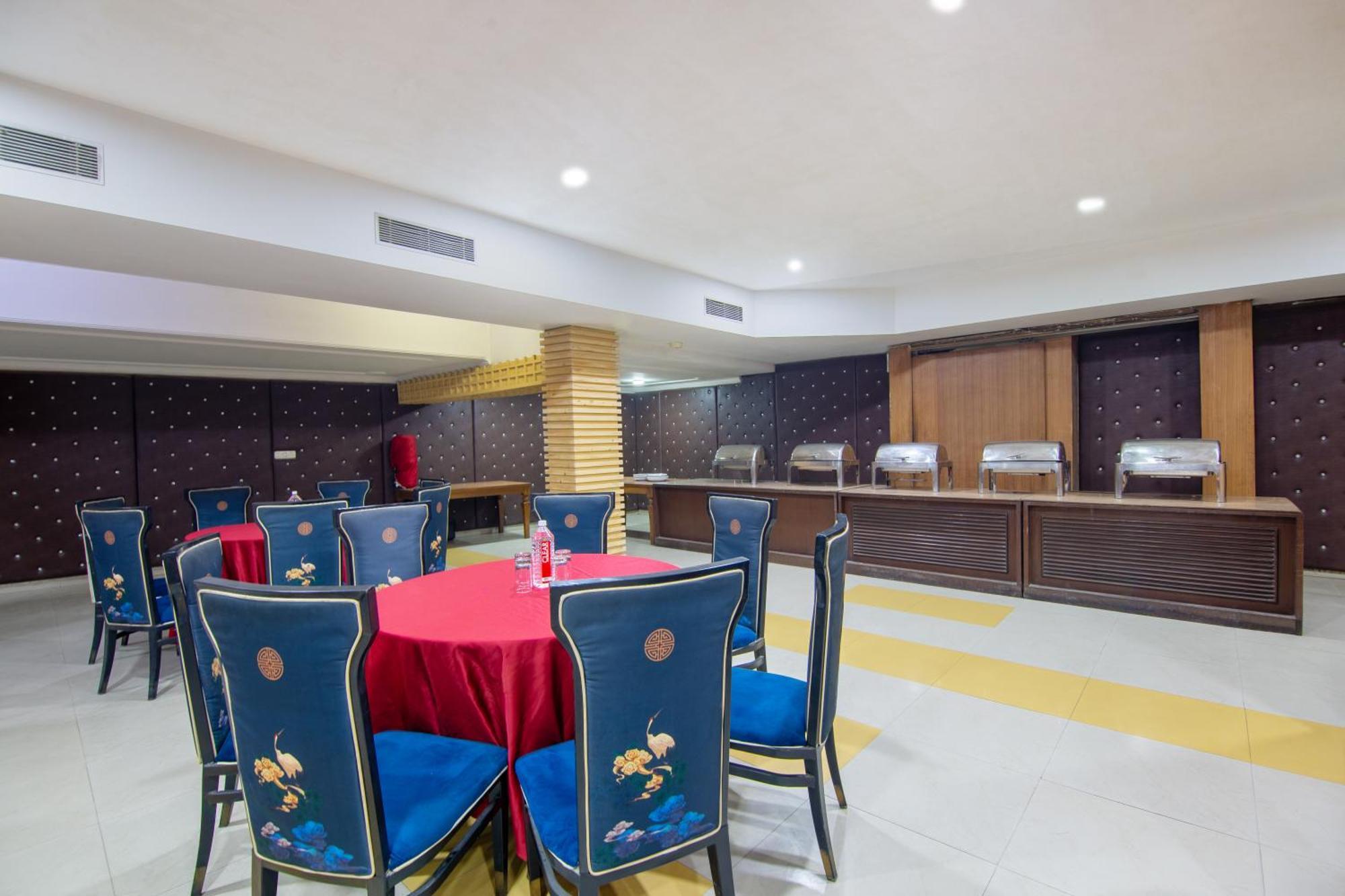 Hotel Lohmod At National Highway 8 - Free Airport Transffer New Delhi Eksteriør billede
