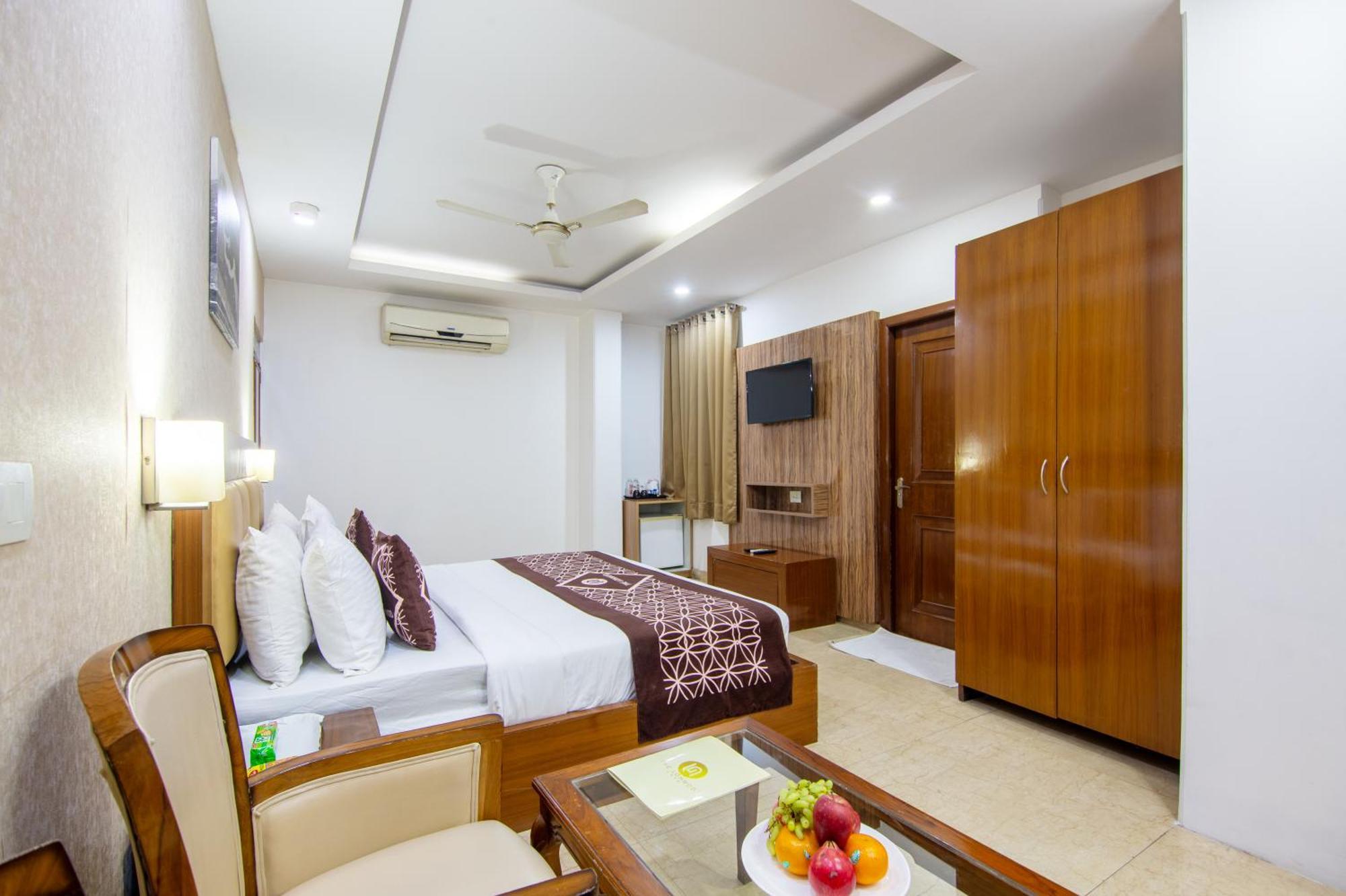 Hotel Lohmod At National Highway 8 - Free Airport Transffer New Delhi Eksteriør billede