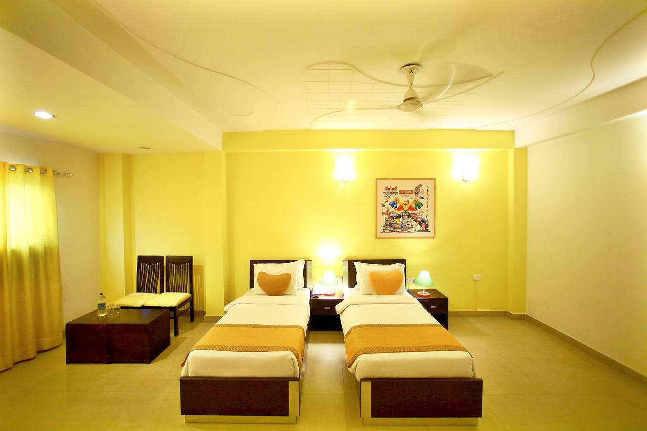 Hotel Lohmod At National Highway 8 - Free Airport Transffer New Delhi Eksteriør billede