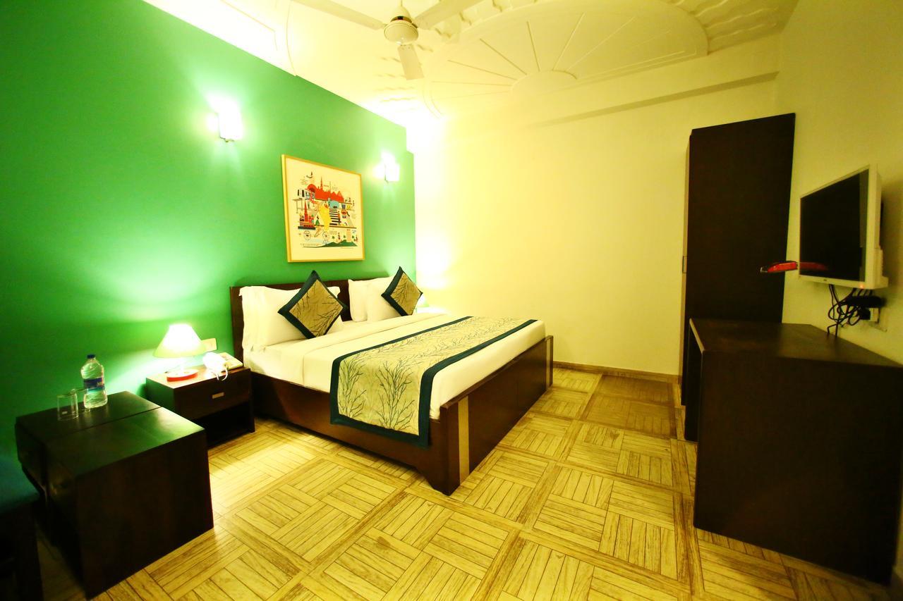 Hotel Lohmod At National Highway 8 - Free Airport Transffer New Delhi Eksteriør billede